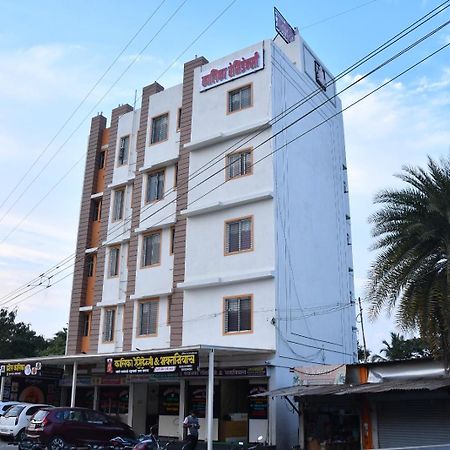 Hotel Kalika Residency Akalkot Eksteriør billede